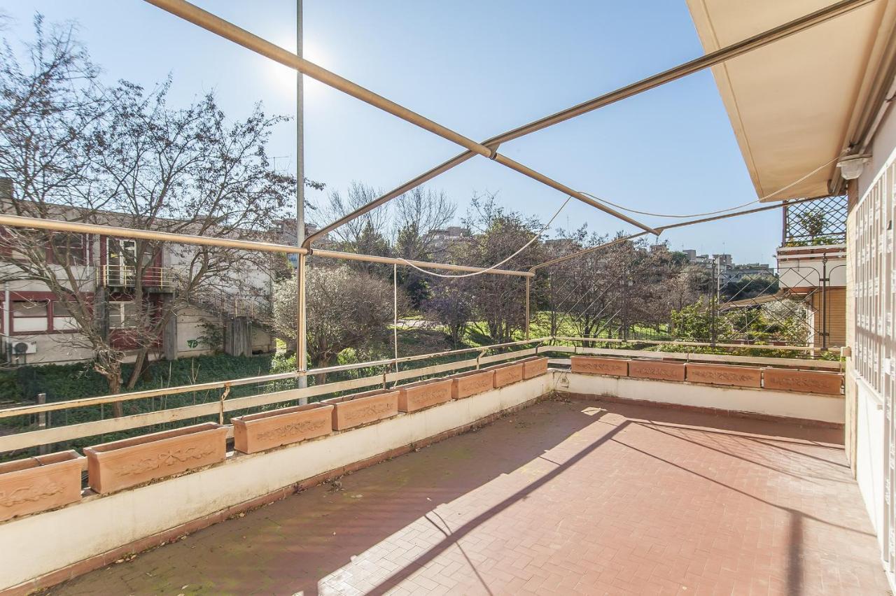 Eur Luminous And Large Family Terrace Apartment Rome Exterior photo