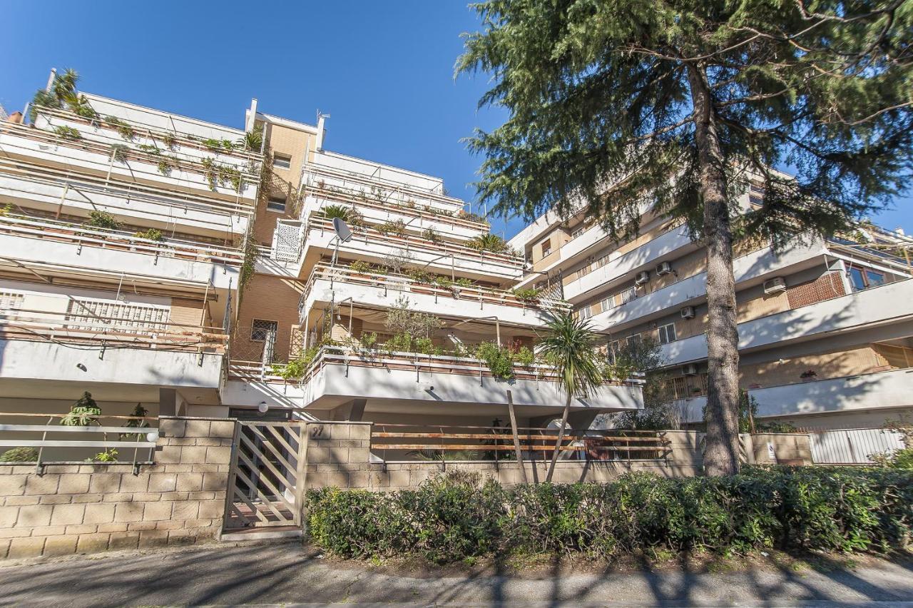 Eur Luminous And Large Family Terrace Apartment Rome Exterior photo